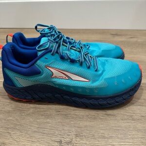 Altra Outroad 2 trail running shoes Teal Navy neon blue marathon athlete sports